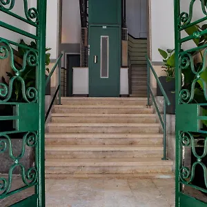 succeed-campo-pequeno-guest-house.hotels-lisbon-portugal.com/