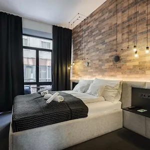 vaci-boutique-loft-suites.inbudapesthotels.com/